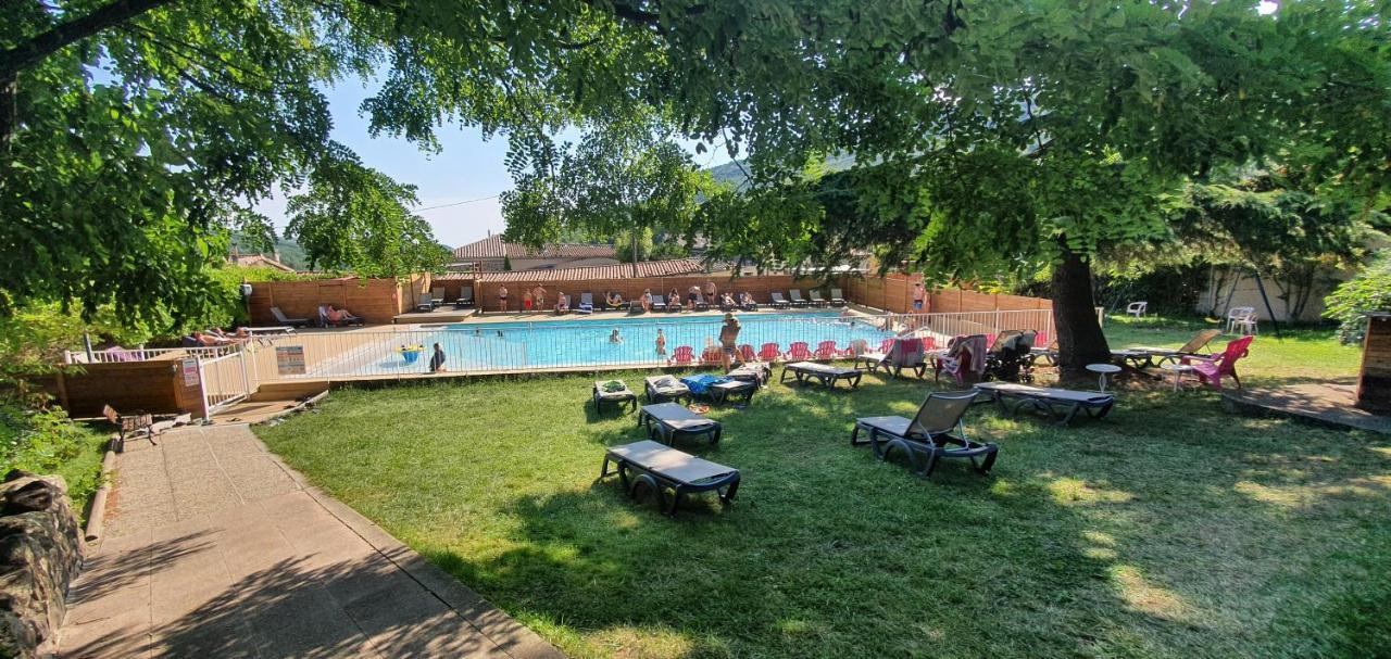 Camping Les Lavandes Darbres Kültér fotó